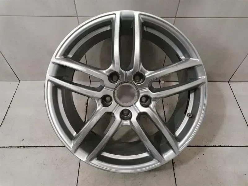 Porsche Cayenne Porsche Cayenne 958 92A Alloy Wheel 7P5601025AB Alloy Wheel 8.5JX19ET59 Body type: SUV
Fuel: Petrol