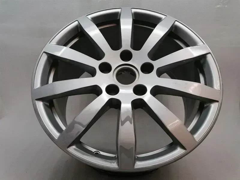 Porsche Cayenne Porsche Cayenne 9Y Alloy Wheel 9Y0601025BA 9.5JX19 ET54 Alloy Wheel 9.5JX19 ET54 Body type: SUV
Fuel: Petrol