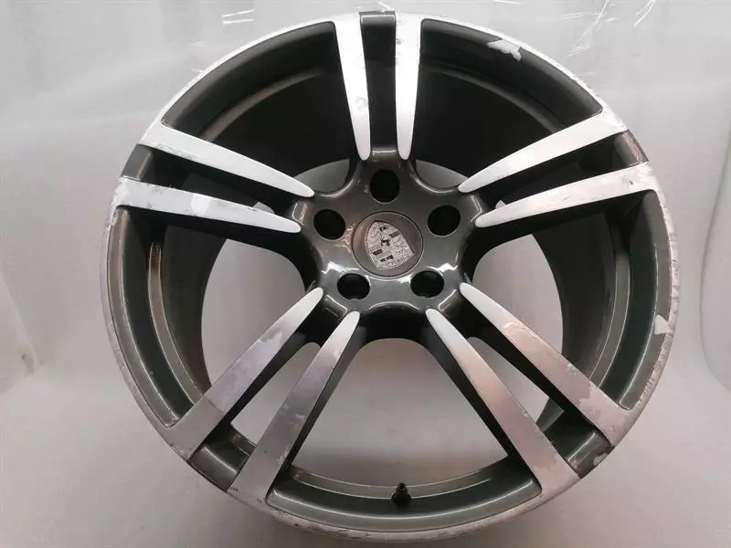 Porsche Cayenne Porsche Cayenne 958 92a Alloy Wheel 7P5601025C Alloy Rim 10JX21 ET50 Body type: SUV
Fuel: Petrol