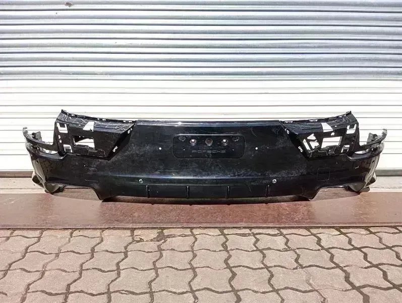 Porsche Cayenne Porsche Cayenne 9y0 E3 Rear Bumper 9Y0807834 Rear Bumper Body type: SUV
Fuel: Petrol