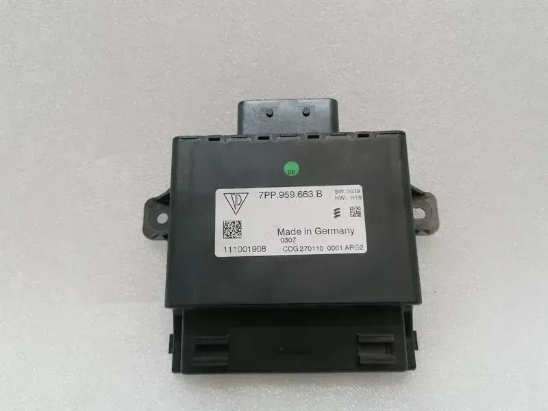 Porsche Cayenne Porsche Cayenne 958 92a Voltage Stabilizer 7PP959663B Voltage Stabilizer Body type: SUV
Fuel: Petrol