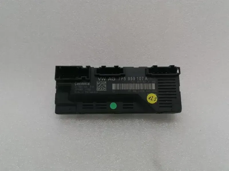 Porsche Cayenne Porsche Cayenne 958 92a Electro Boat Module 7P5959107A Tailgate Control Unit Body type: SUV
Fuel: Petrol