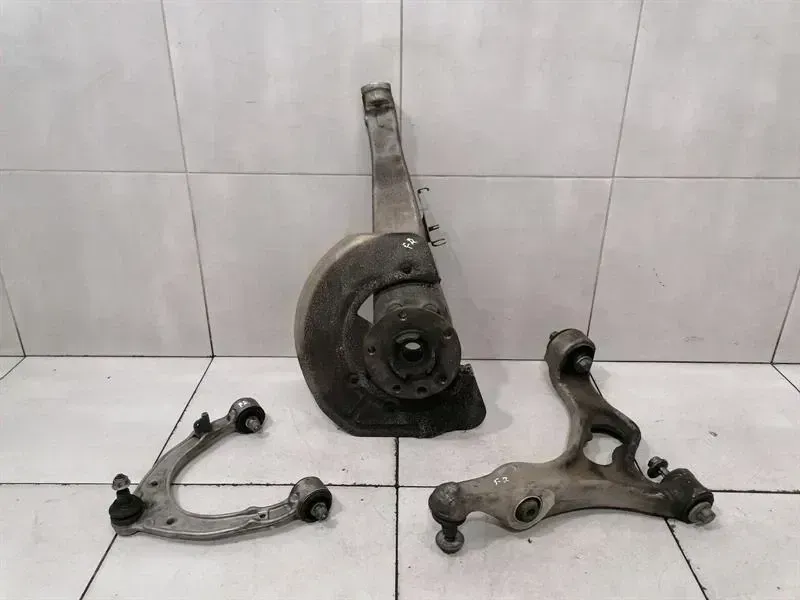 Porsche Cayenne Porsche Cayenne 958 92a Right Front Hub 95834115600 Wheel Bearing Case Front Right Body type: SUV
Fuel: Petrol