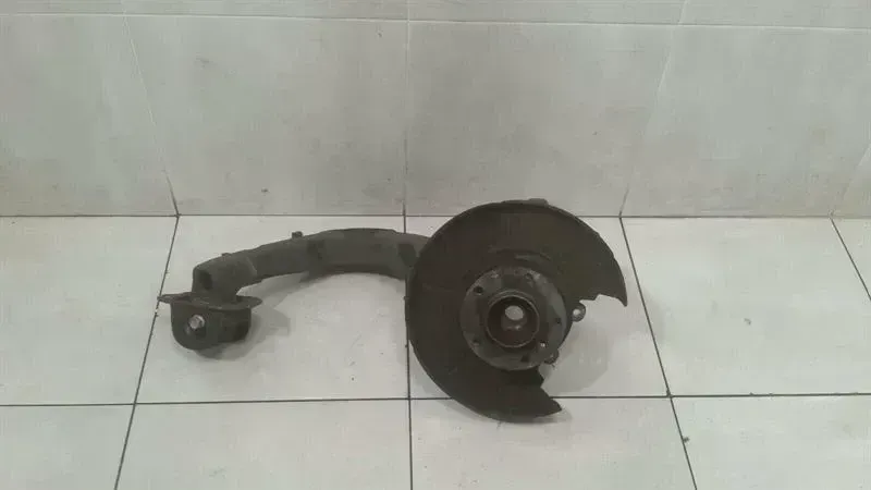 BMW Z4 (E85 / E86) BMW Z4 E85 E86 Right Rear Hub 6774776 Wheel Bearing Housing Rear Right. Body type: Convertible
Fuel: Petrol