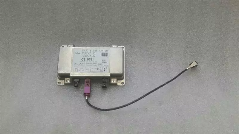 BMW Z4 (E85 / E86) BMW Z4 E85 E86 Aerial / Antenna 6945425 Antenna Body type: Convertible
Fuel: Petrol