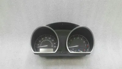 Zestaw wskaźników BMW Z4 E85 E86 9115049 Prędkościomierz MPH 2.5i