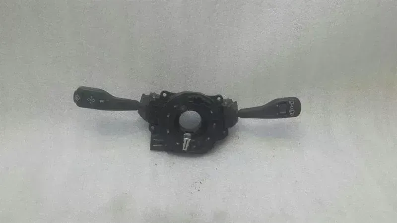 BMW Z4 (E85 / E86) BMW Z4 E85 E86 Wiper Stalks 8376445 indicator switch steering stick switch Body type: Convertible
Fuel: Petrol