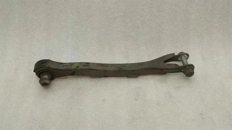 Mercedes-Benz A (W169) Mercedes E Class W211 Right Rear Wishbone A2113502606 Rear Right Handlebar Body type: Saloon
Fuel: Petrol