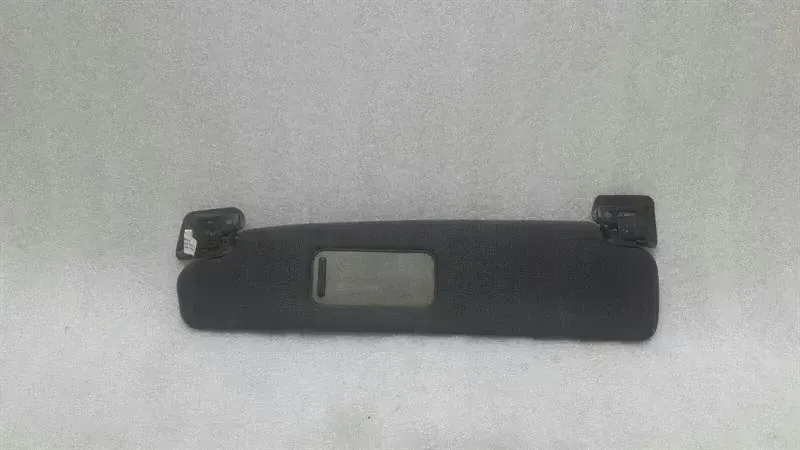 BMW Z4 (E85 / E86) BMW Z4 E85 sun visor 7016665 sun visor panel left. Body type: Convertible
Fuel: Petrol