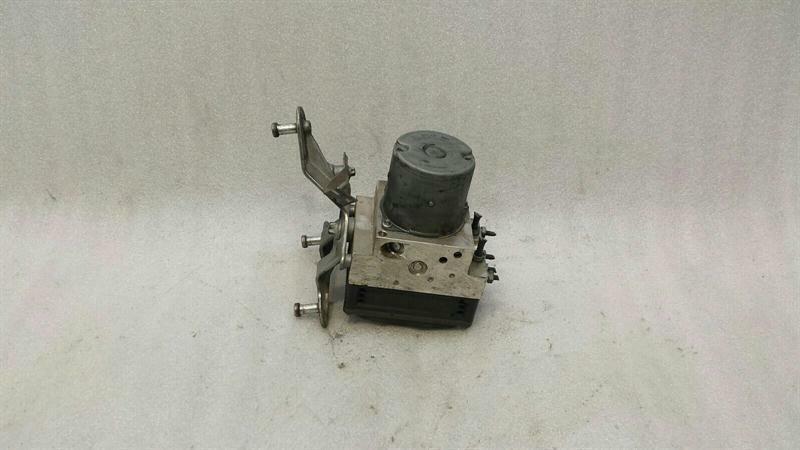 Mercedes-Benz A (W169) Mercedes E63 AMG W219 W211 A.B.S pump A2114312312 ABS pump HYDRAULIC BLOCK ABR Body type: Saloon
Fuel: Petrol