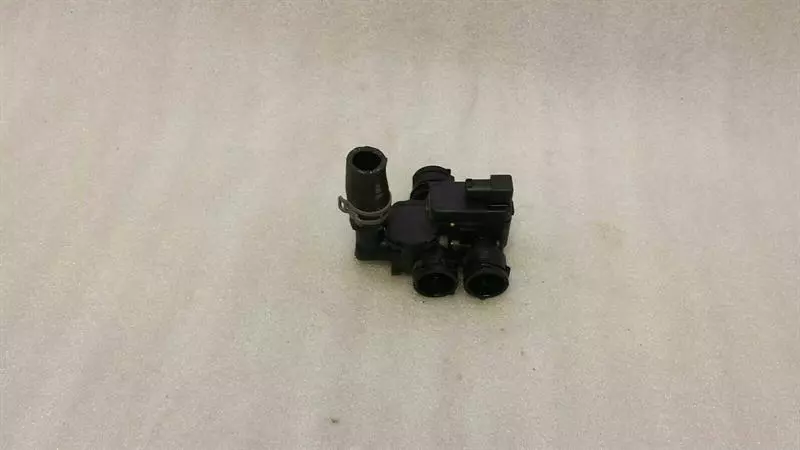 Mercedes-Benz A (W169) Mercedes E Class W211 Heater Valve A2118820584 Heater Valve Body type: Saloon
Fuel: Petrol
