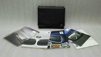 BMW 5 Series F07 GT Användarmanual Manual Service Booklet 550i