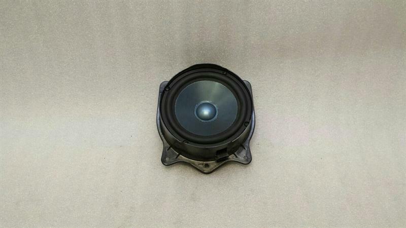Mercedes-Benz A (W169) Mercedes S-Class W221 Speaker A2218203702 Speaker Logic7 L7 HK Body type: Saloon
Fuel: Petrol