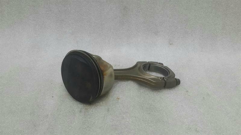 BMW 3 (E90 / E91 / E92 / E93) BMW 3 Series E92 E90 M3 PISTON CONROD 7840922 PISTON S65 4.0