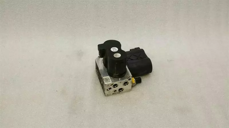 Mercedes-Benz A (W169) Mercedes W221 W216 ABC Suspension Valve Block A2213200358 ABC Hydraulic Valve Body type: Saloon
Fuel: Petrol