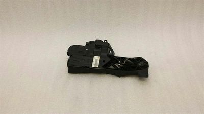 Кронштейн передней правой ручки Mercedes S-Class W221 A2217600634