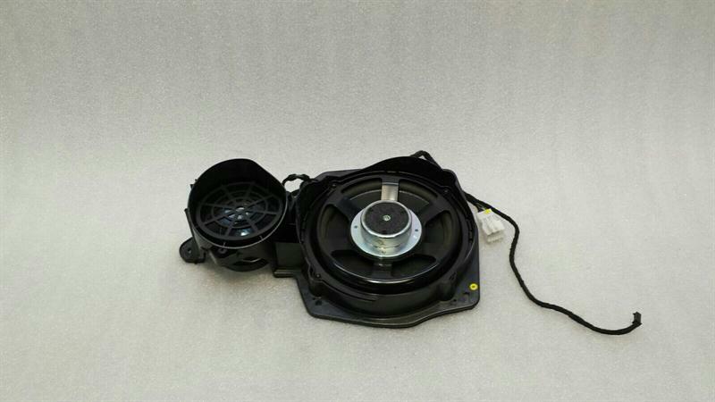 Mercedes-Benz A (W169) Mercedes S-Class W221 Front Left Speaker A2218205802 FLH Loudspeaker L7 HK Body type: Saloon
Fuel: Petrol