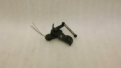 Mercedes S-Klasse W221 Xenon Niveausensor Vorne Links A0105427717 Niveausensor