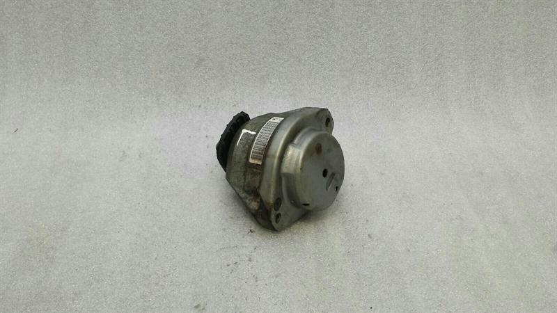 BMW 6 (E63 / E64) BMW 6 Series E63 E64 Engine Mount 6762607 Engine Mount Left Body type: Coupe
Fuel: Petrol