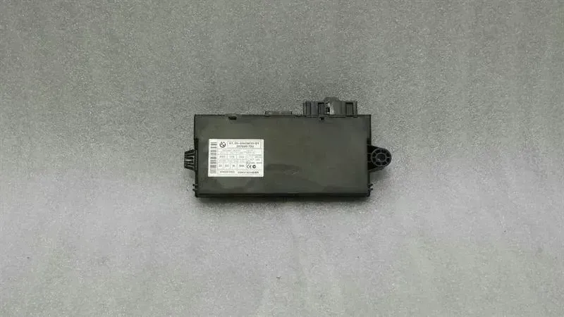 BMW 6 (E63 / E64) BMW 6 Series E63 Electronic Module 6943835 ECU CAS Body type: Coupe
Fuel: Petrol