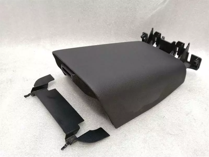 Mercedes-Benz SLK (R171) Käsinoja Mercedes SLK R171 Rear Armrest A1716800278 Rear...