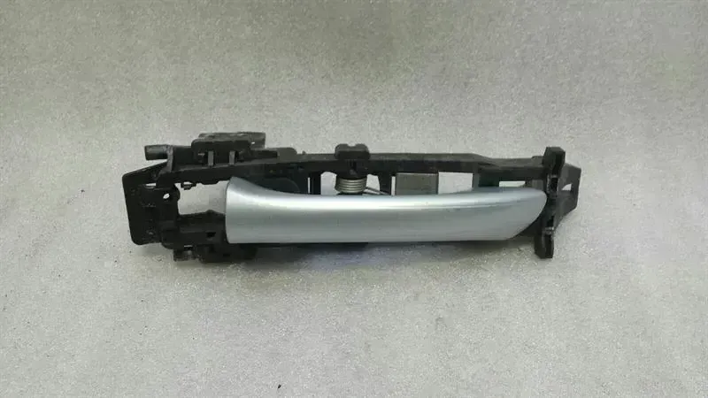 Mercedes-Benz SLK (R171) Door handle Mercedes SLK R171 right door handle A1717600470...