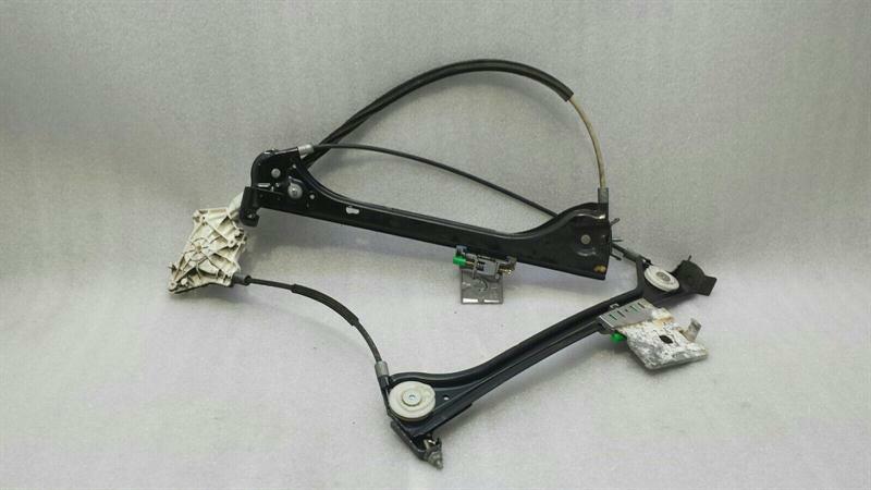 Mercedes-Benz SLK (R171) Right Front Door Winder Mercedes SLK R171 Right Front Door Winder A1717...