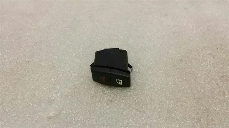 BMW 6 (E63 / E64) BMW 6 Series E63 Hazard Switch 6919506 Warning Indicator Switch