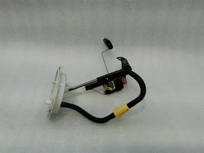 BMW 6 (E63 / E64) BMW 6 Series E63 Level Sensor 6765849 Fuel Level Sensor