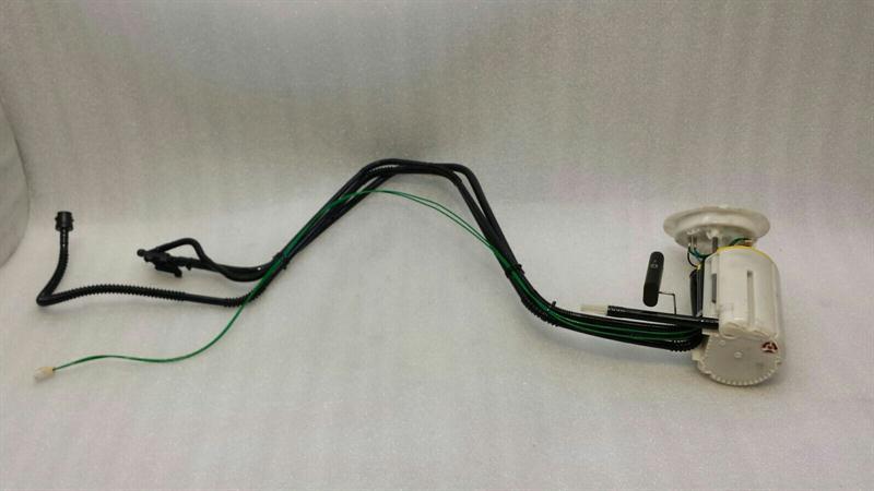 BMW 6 (E63 / E64) BMW 6 Series E63 Fuel Pump Electric 6765848 Fuel Pump 635d Diesel