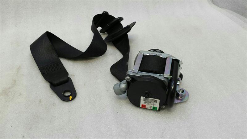 Mini Countryman, Paceman (R60 / R61) 2010-2017 Mini Countryman S R60 right front seat belt 9802354 seat belt front right