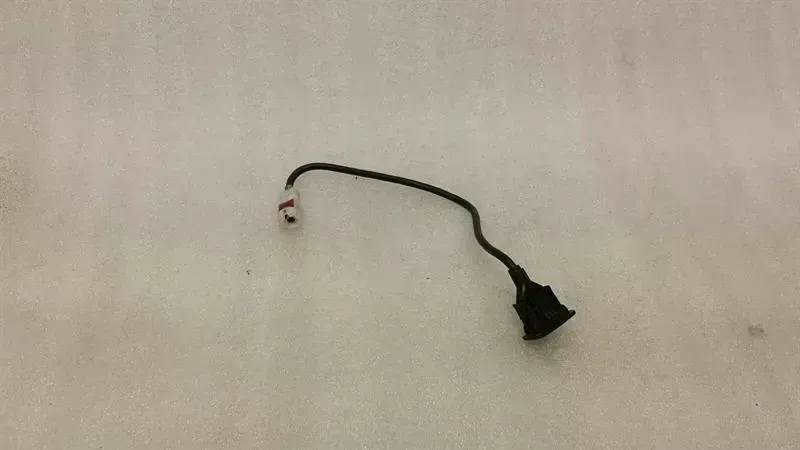 Mercedes-Benz A (W176) Mercedes E Class W212 USB Wiring Input Adapter A1728200515 ECU Body type: Saloon
Fuel: Petrol