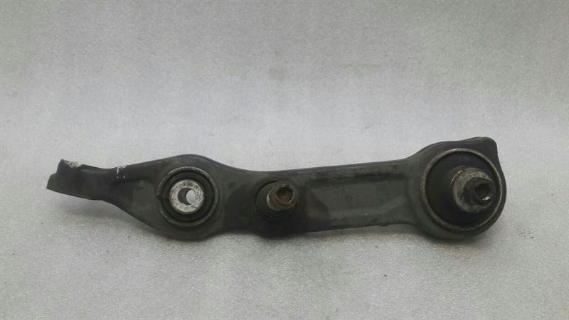 Mercedes-Benz CLS (C219) Mercedes CLS350 W219 Right Front Wishbone A2113308207 Front Right Wishbone Body type: Saloon
Fuel: Petrol