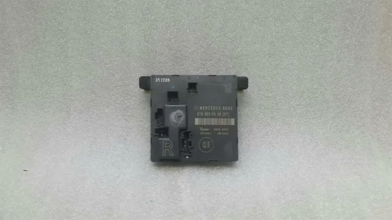 Mercedes CLS W219 RRH door module A2198200326 door control unit rear right.