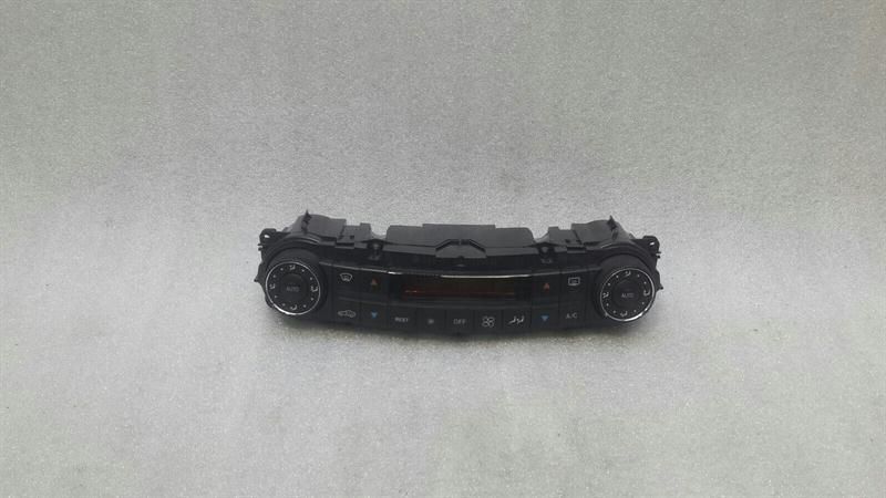 Mercedes CLS W219 Auto Climate Control A2198300685 Climate Control Panel