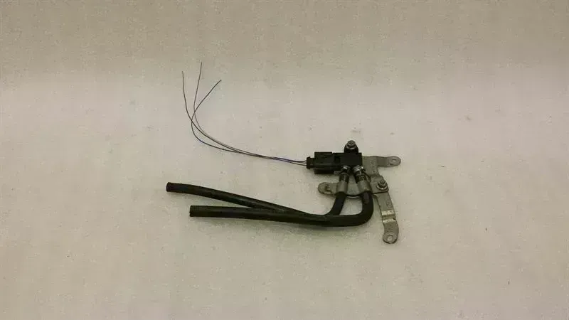 Mercedes-Benz CLS (C219) Mercedes CLS W219 MAP Sensor A0061534928 Exhaust Pressure Sensor OM642 Body type: Saloon
Fuel: Diesel