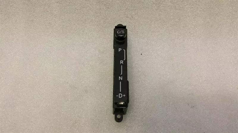 Mercedes-Benz CLS (C219) Mercedes CLS W219 Gear Indicator A2115420426 Gear Indicator Automatic Body type: Saloon
Fuel: Diesel