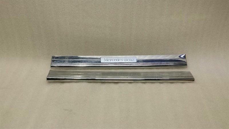 Mercedes-Benz CLS (C219) Mercedes CLS W219 Door Sill A2196800235 Door Sill Trim Set Body type: Saloon
Fuel: Diesel