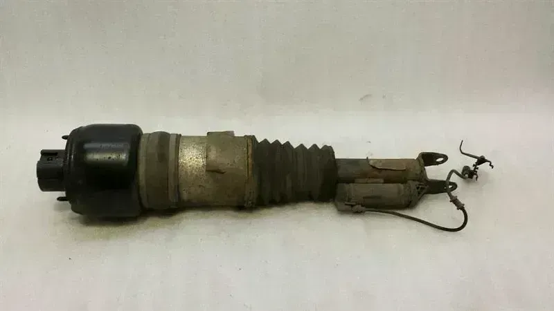 Mercedes-Benz CLS (C219) Mercedes CLS W219 Shock Absorber Front A2193201113 Shock Absorber Front Airmatic Body type: Saloon
Fuel: Diesel