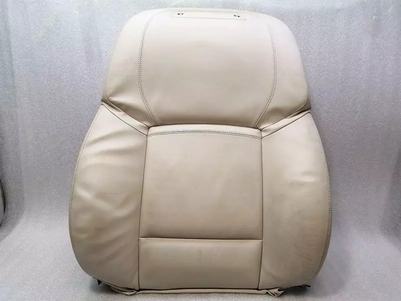 BMW 5 (E60 / E61) BMW 5 Series F07 GT front seat backrest 52107261376 front seat leather comfort Body type: Hatchback
Fuel: Petrol