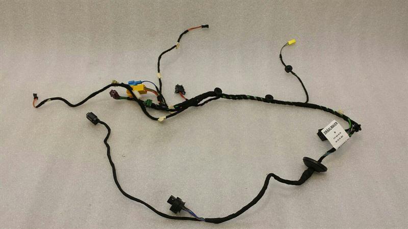 Mercedes-Benz A (W176) Mercedes E Class W212 FRH Door Wiring A2124404339 Door Harness Front Right Body type: Saloon
Fuel: Petrol