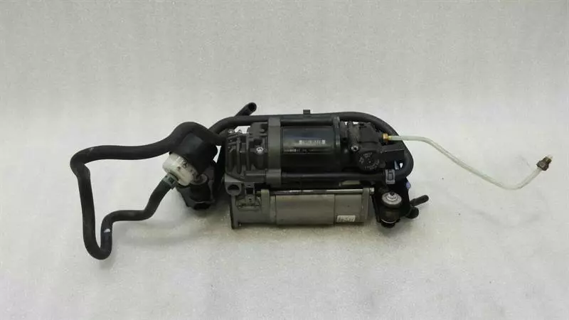 Mercedes-Benz A (W176) Mercedes E63 W212 Suspension Pump A2123200104 Kompressor Air Suspension Airmatic Body type: Saloon
Fuel: Petrol