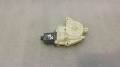 Mercedes E-Klasse W212 RRH Türfenstermotor A2048200642 Fensterhebermotor HR