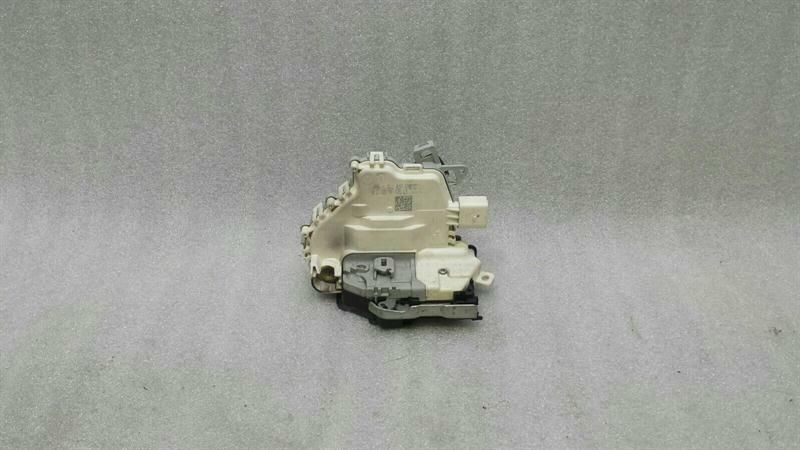 Audi A4 8K door lock 8J2837016C door lock right-hand drive RHD