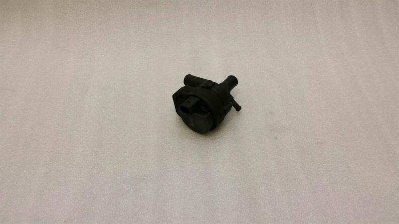 Mercedes-Benz S Coupe (C217) Дополнит. насос (турбо охлаждение) Mercedes E Class W212 Additional Cooling Pump A...