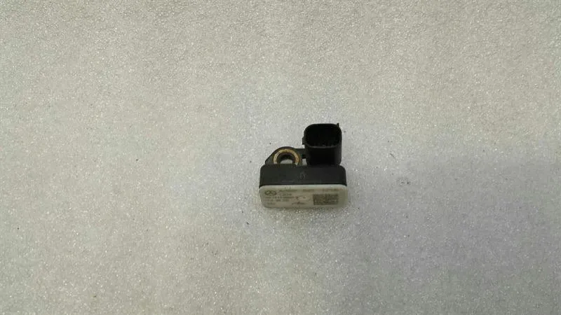 Mercedes E Class W212 Crash Sensor A0055421218 Impact Sensor