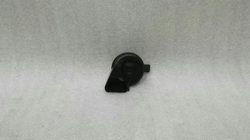 Audi A4 (B8) звуковой сигнал Audi A4 8K Horn 8T0951223 Horn Fanfare

Part co...