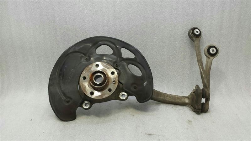 Audi A4 (B8) Left Front Hub Audi RS4 8K Left Front Hub 4G0407253C Wheel Bea...