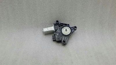 Mercedes C Klass W205 Dörr Fönstermotor A2059060401 Fönsterhissmotor HR RRH .