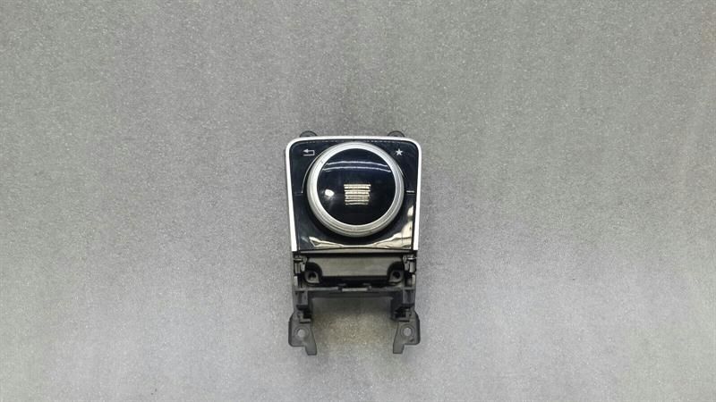 Mercedes C Class W205 Switch A2059006015 Switch Controller Command Radio Navi
